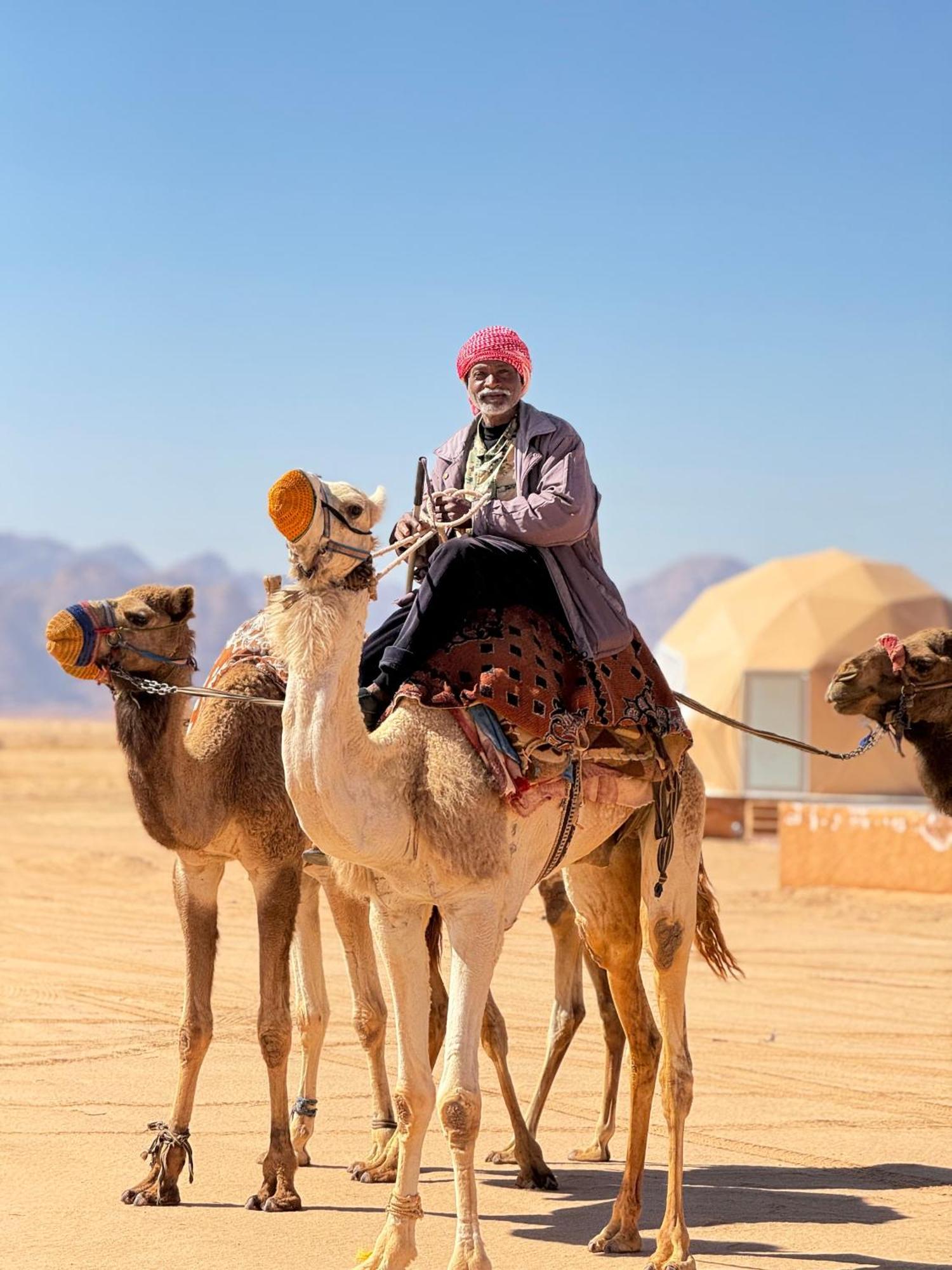 Wadi Rum Anwar Luxury Camp Exterior photo