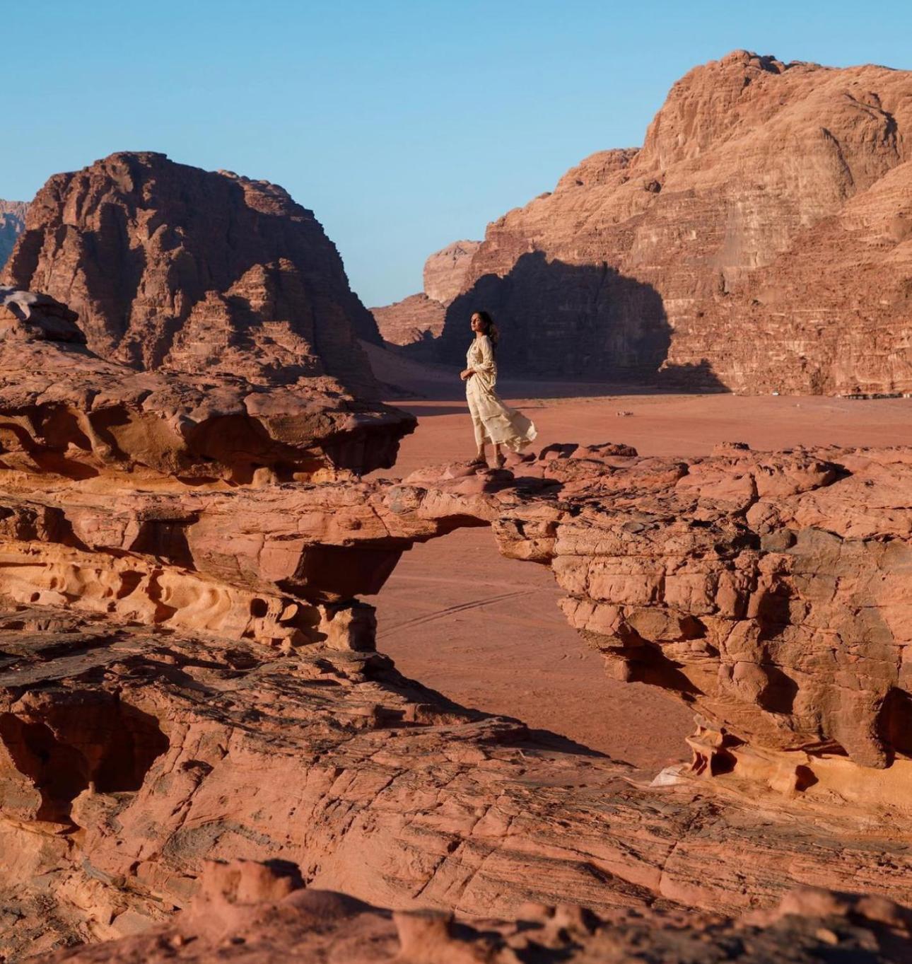 Wadi Rum Anwar Luxury Camp Exterior photo