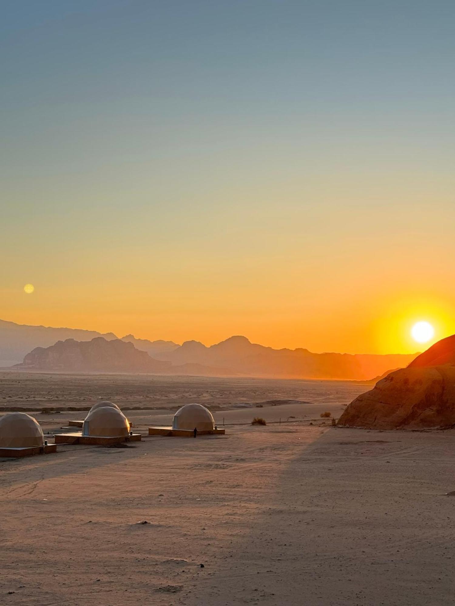 Wadi Rum Anwar Luxury Camp Exterior photo